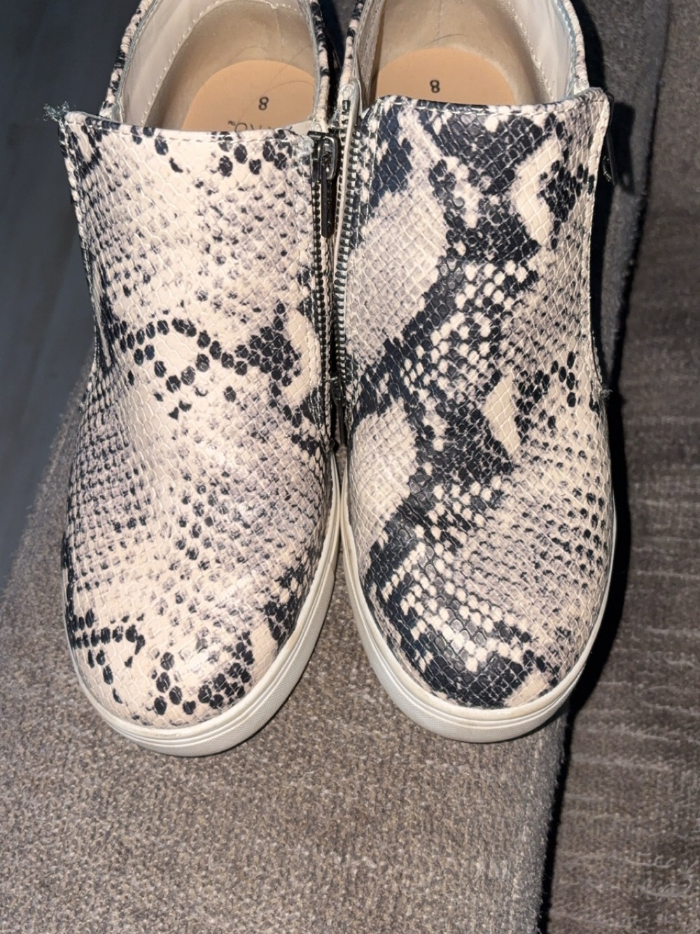 Time and Tru Women’s Snake-Print Ankle Sneakers - White/Black